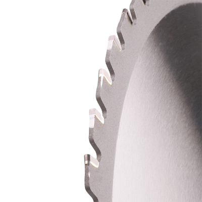 주문 ISO9001을 코팅하지 않고 TCT 원형 톱날을 줄이는 금속 online manufacture